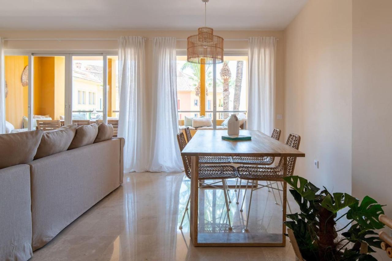 Puerto Sotogrande Con Vistas Al Mar Apartment Exterior photo