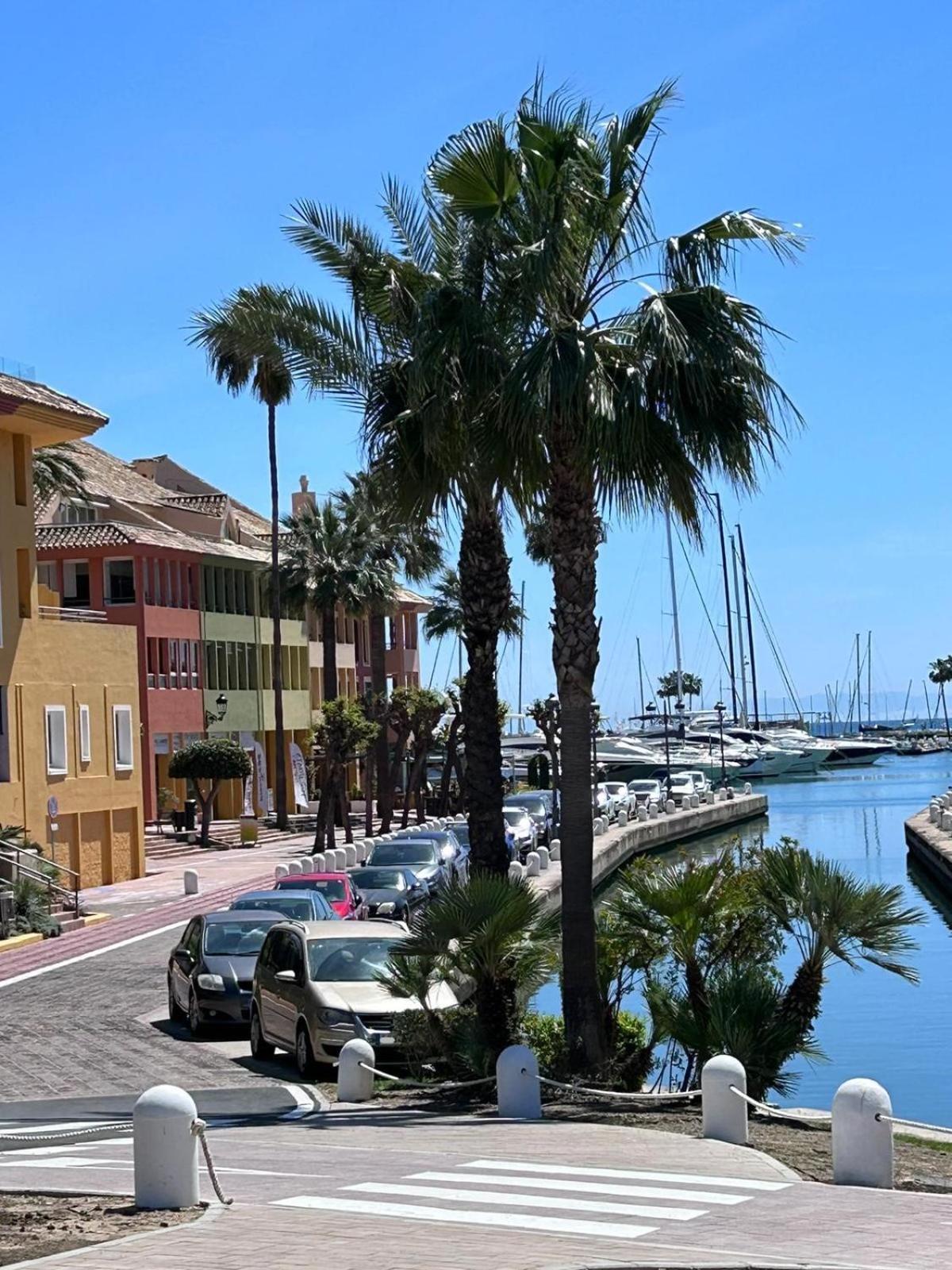 Puerto Sotogrande Con Vistas Al Mar Apartment Exterior photo